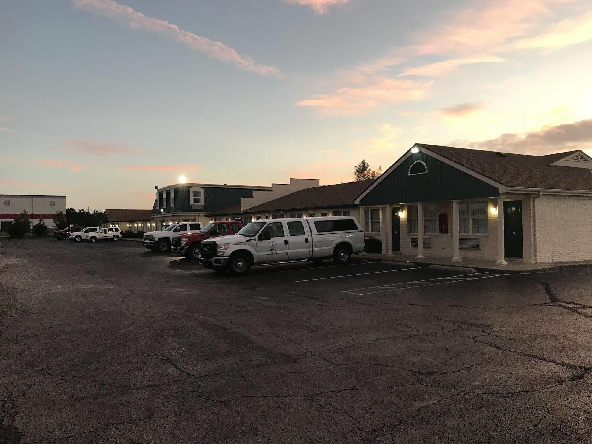 Budget Inn Daleville Екстериор снимка
